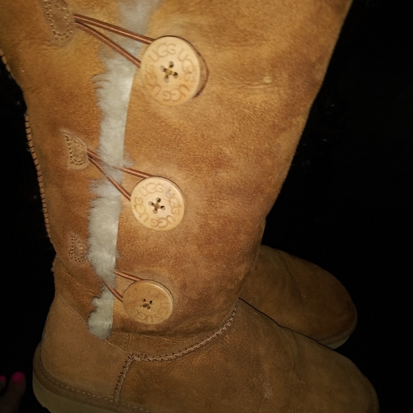 Worn one time Uggs - Picture 1 of 2